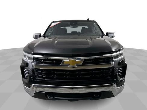 Used 2025 Chevrolet Silverado 1500 LT AWD/4WD image 3