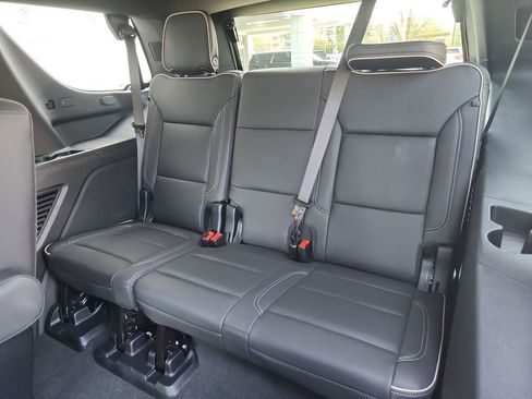 Certified 2025 GMC Yukon Elevation w/ Elevation Premium Package AWD/4WD image 36