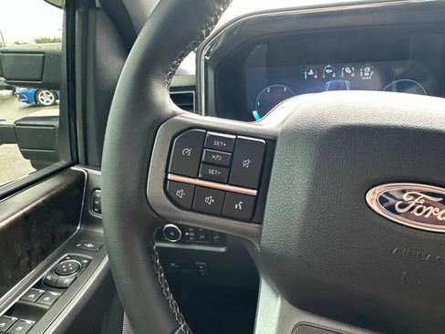 Used 2025 Ford F250 Lariat w/ Chrome Package AWD/4WD image 22