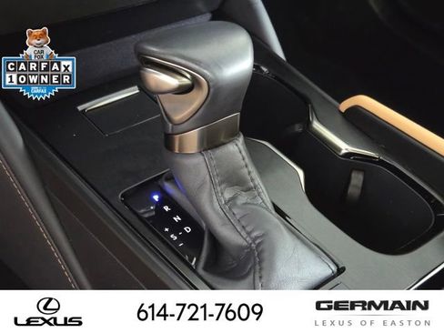 Certified 2025 Lexus ES 300h w/ Premium Package FWD image 27