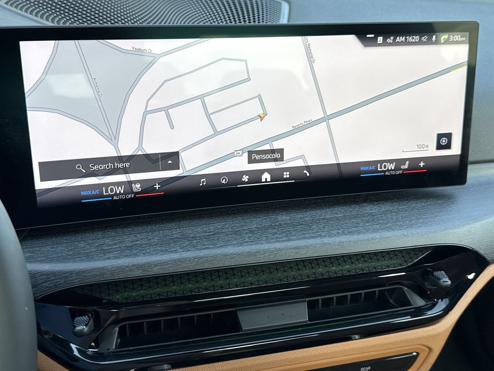 Used 2025 BMW 330i xDrive Sedan AWD/4WD image 25