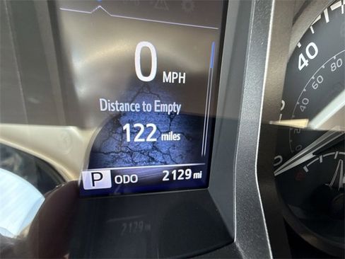 Used 2023 Toyota Tacoma SR image 43