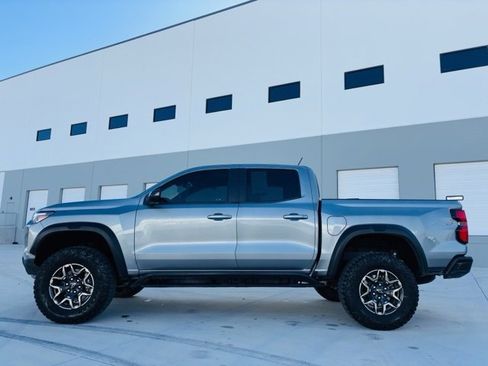 Used 2023 Chevrolet Colorado ZR2 w/ ZR2 Convenience Package III image 2