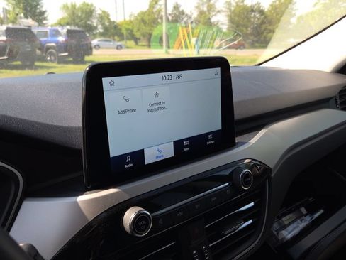 Used 2021 Ford Escape SE w/ Cold Weather Package FWD image 14