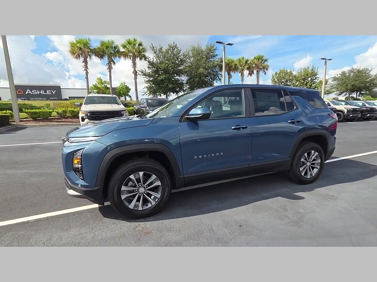 New 2027 Chevrolet Equinox ACTIV w/ Safety and Technology Package FWD image 21