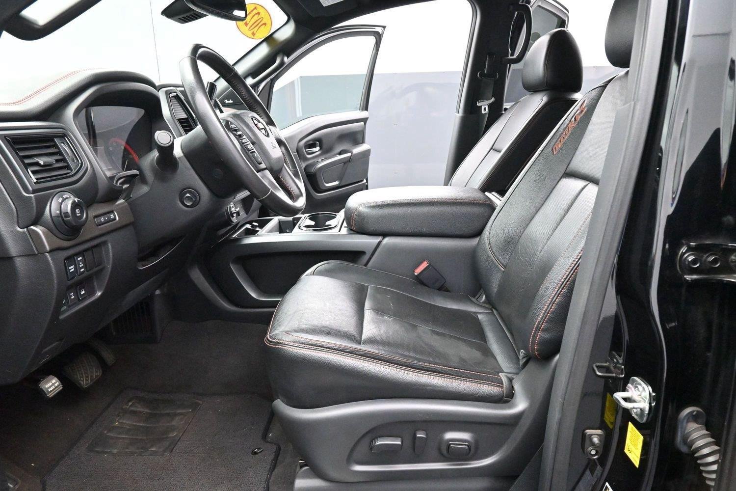 Used 2021 Nissan Titan PRO-4X w/ Pro-4x Convenience Package AWD/4WD image 13