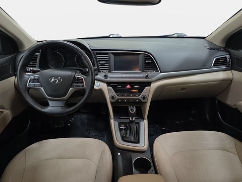 Used 2017 Hyundai Elantra Value Edition FWD image 9