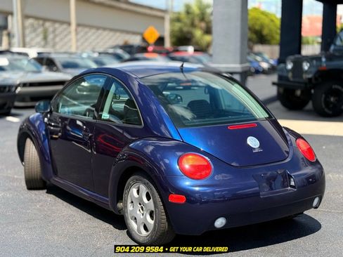 Used 2002 Volkswagen Beetle GLS FWD image 4