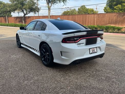 Used 2023 Dodge Charger R/T w/ Blacktop Package image 10