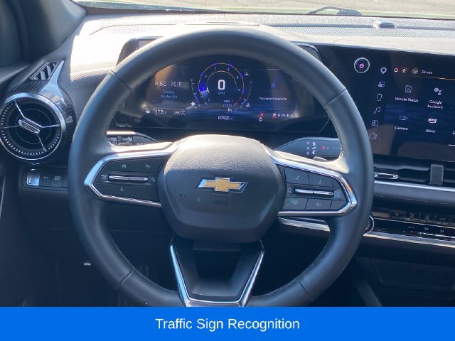 Used 2025 Chevrolet Equinox LT w/ Safety and Technology Package AWD/4WD image 8