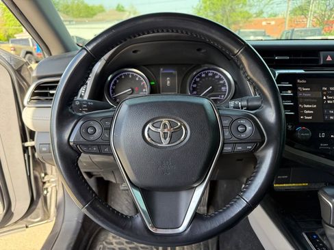 Used 2019 Toyota Camry SE w/ Audio Package image 14