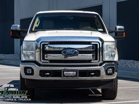 Used 2016 Ford F250 Lariat w/ Lariat Ultimate Package AWD/4WD image 16