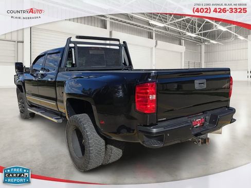 Used 2015 GMC Sierra 3500 Denali w/ Duramax Plus Package image 3