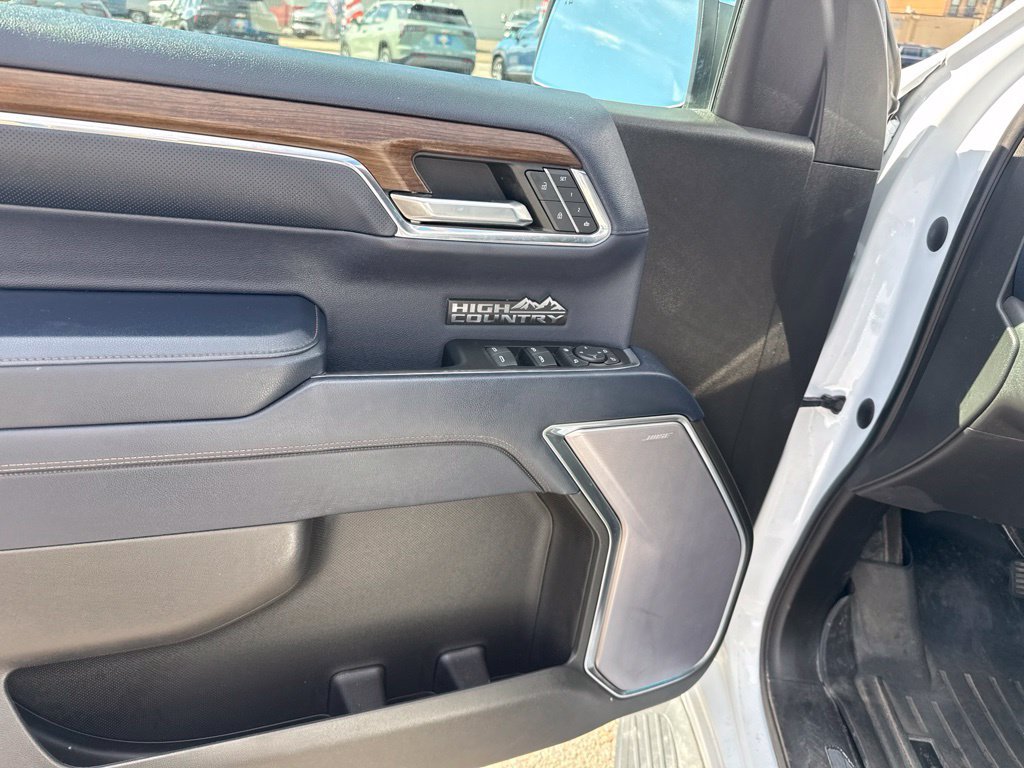 Used 2023 Chevrolet Silverado 1500 High Country AWD/4WD image 24