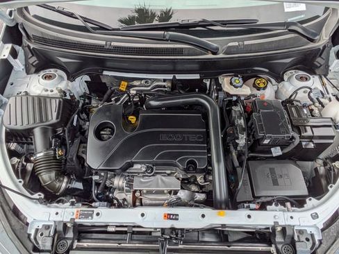 Used 2024 Chevrolet Equinox RS w/ RS Leather Package image 37