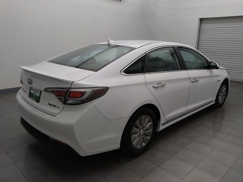 Used 2016 Hyundai Sonata SE image 9