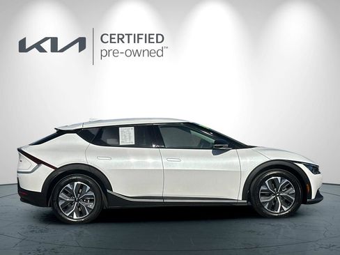 Certified 2024 Kia EV6 Light RWD image 3