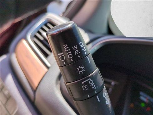 Used 2017 Honda CR-V EX image 11