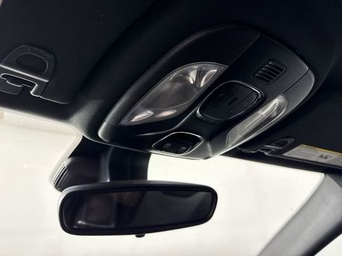 Used 2023 Jeep Compass Latitude w/ Sun and Sound Group AWD/4WD image 9