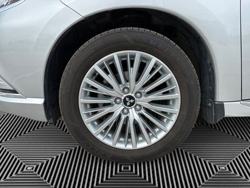 Used 2019 Mitsubishi Outlander GT AWD/4WD image 9