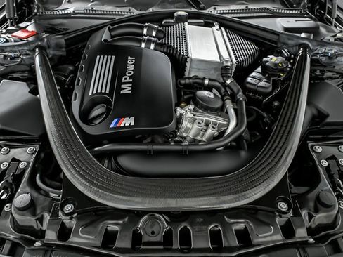 Used 2020 BMW M4 Coupe w/ Executive Package RWD image 13