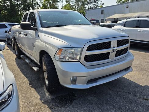 Used 2016 RAM 1500 Express RWD image 1
