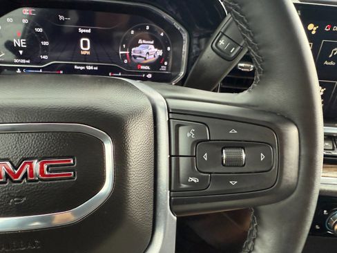 Used 2024 GMC Sierra 1500 Elevation image 26