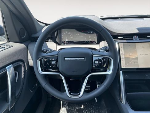 New 2026 Land Rover Discovery Sport Landmark AWD/4WD image 12