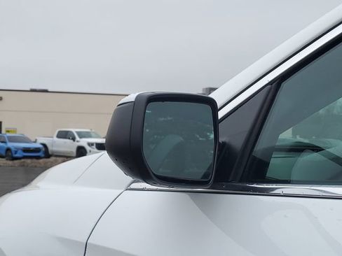 Used 2025 Chevrolet Malibu LT image 34