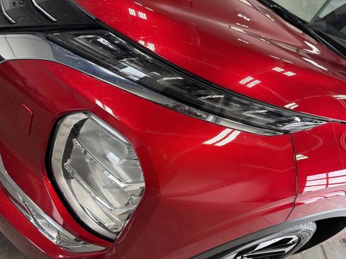 Used 2025 Mitsubishi Outlander SE image 6