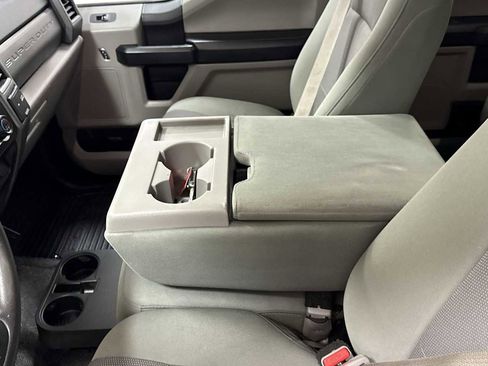 Used 2017 Ford F250 XL w/ Power Equipment Group image 22