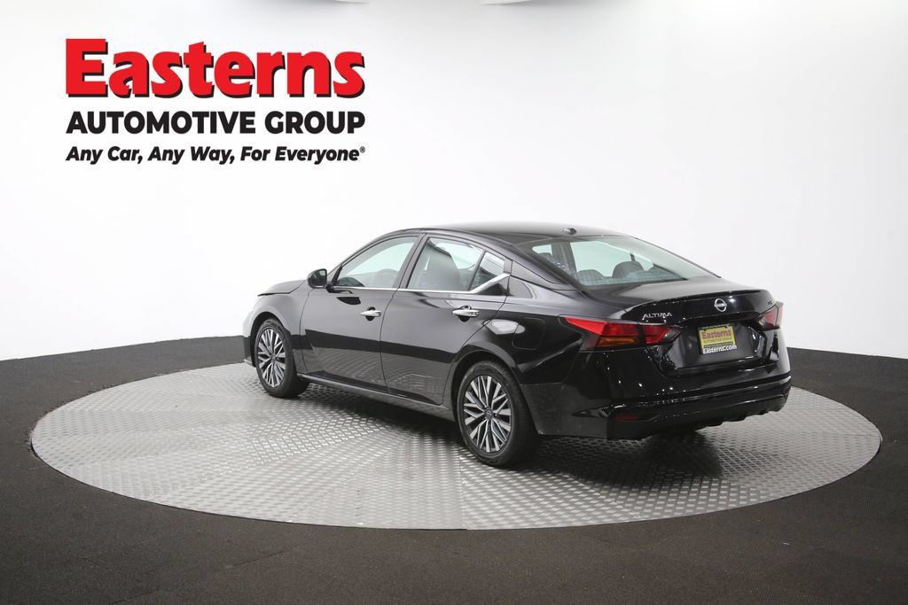 Used 2024 Nissan Altima 2.5 SV FWD image 64