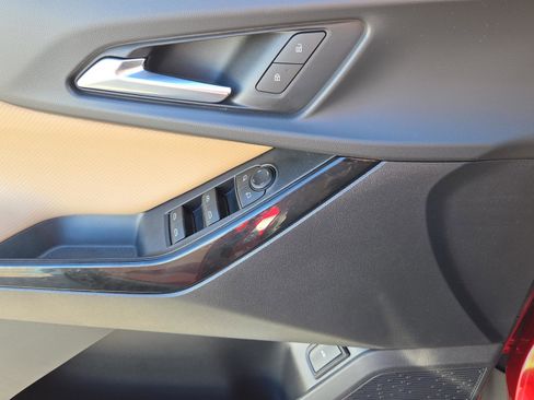 New 2026 Chevrolet Equinox ACTIV w/ LPO, Floor Liner Package FWD image 30