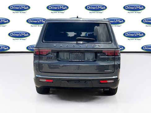 Used 2024 Jeep Wagoneer Series II w/ Flexible Seating Group RWD image 6