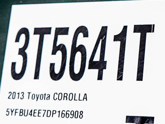 Used 2013 Toyota Corolla LE FWD image 25