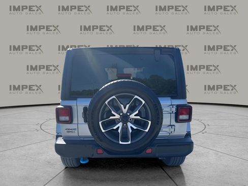 Used 2024 Jeep Wrangler Unlimited w/ Convenience Group image 4