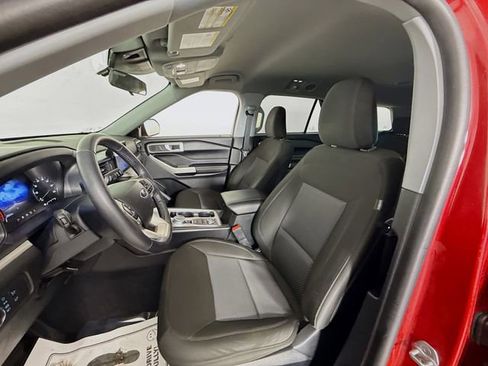 Certified 2022 Ford Explorer XLT w/ Class IV Trailer Tow Package image 20