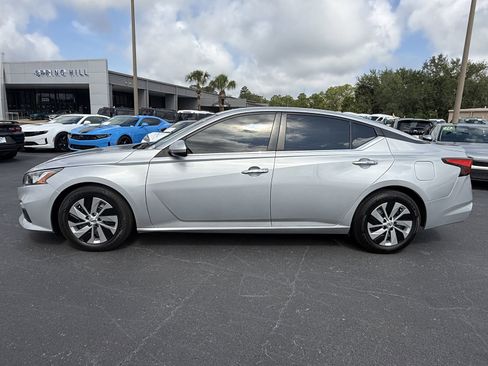 Used 2020 Nissan Altima 2.5 S FWD image 8