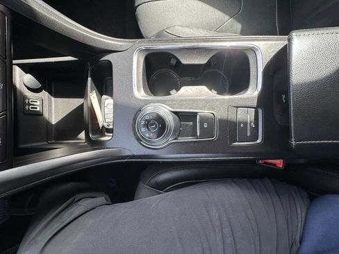 Used 2019 Ford Fusion Energi Titanium image 19