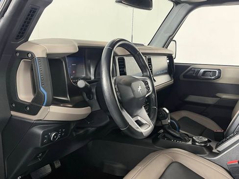 Used 2022 Ford Bronco Wildtrak image 24