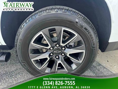 Used 2022 Chevrolet Tahoe Z71 w/ Luxury Package AWD/4WD image 34