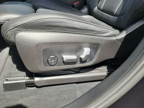 Used 2023 BMW X4 xDrive30i AWD/4WD image 18