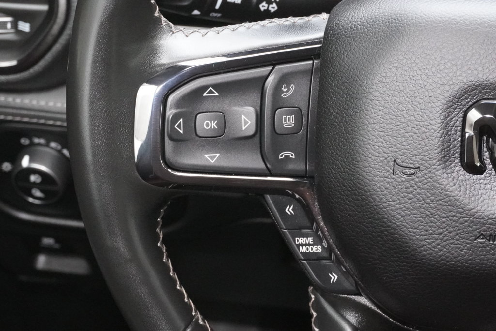 Used 2025 RAM 1500 Limited AWD/4WD image 26