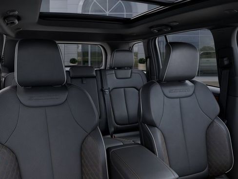New 2026 Jeep Grand Cherokee Summit AWD/4WD image 26