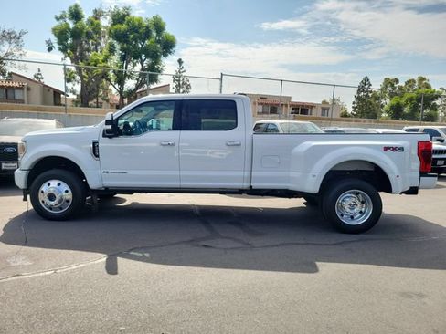 Certified 2022 Ford F450 Limited w/ FX4 Off-Road Package AWD/4WD image 36