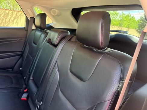 Used 2022 Ford Edge Titanium w/ Equipment Group 301A AWD/4WD image 22