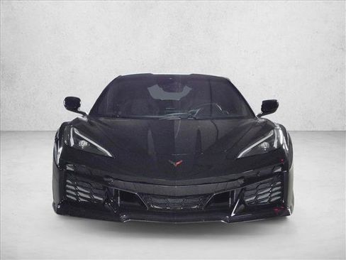 Used 2024 Chevrolet Corvette Z06 RWD image 2
