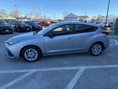 Used 2024 Subaru Impreza 2.0i image 2