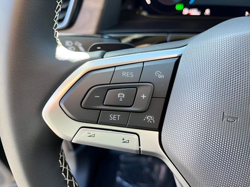 New 2026 Volkswagen Atlas SE image 14