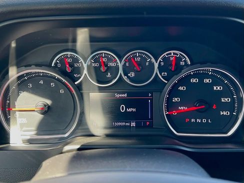 Used 2021 Chevrolet Silverado 1500 RST image 25